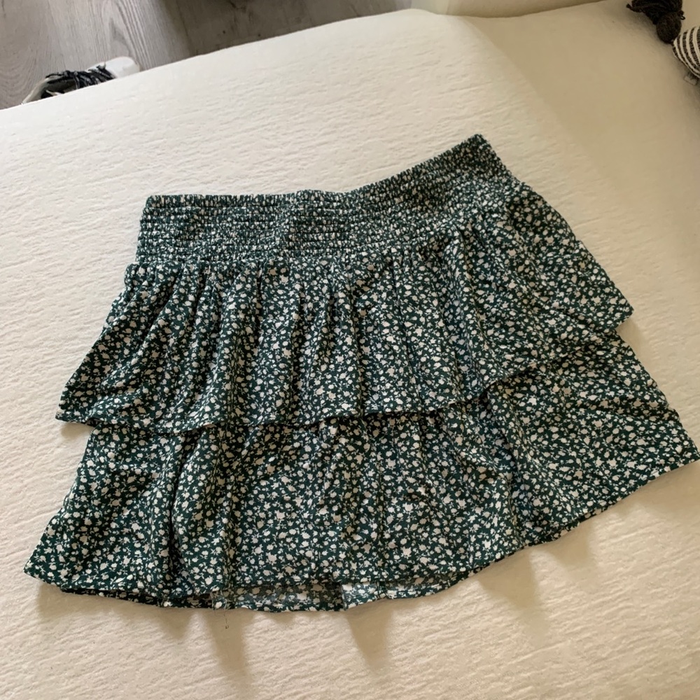American Eagle green mini skirt
